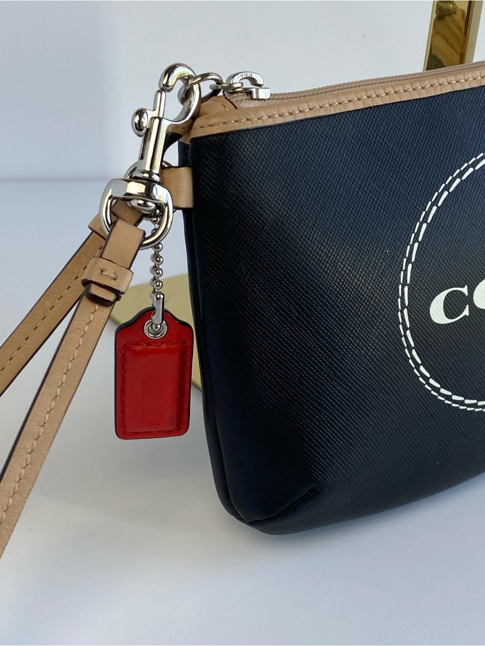 Coach Large Black Leather Wristlet with Tan Trim- fits most cell phones - Picture 4 of 14